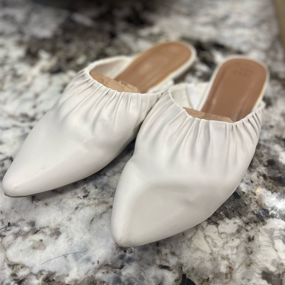 A New Day Slip-On Shoes woman’s size 9 - Picture 3 of 14